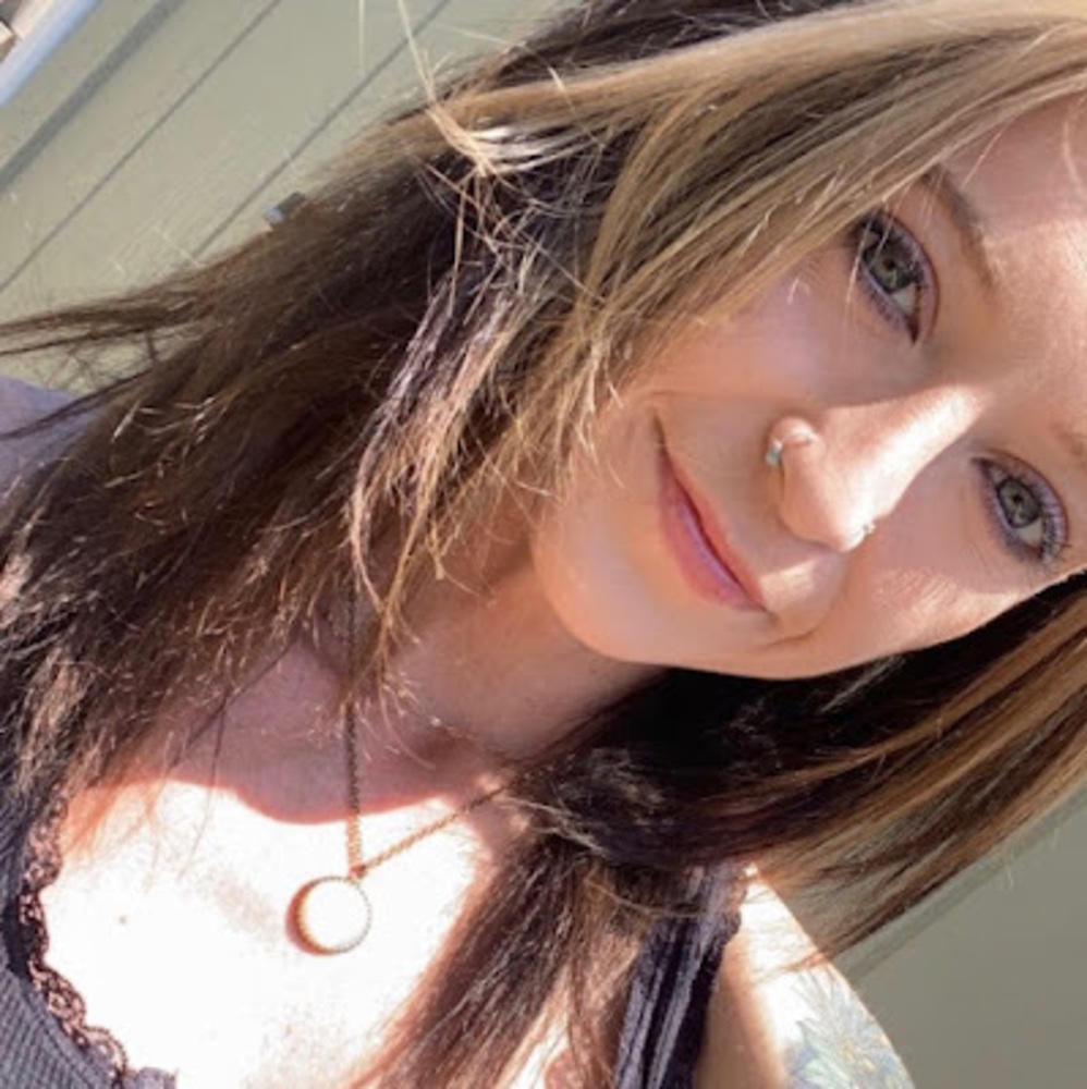 Meet your Posher, Elli